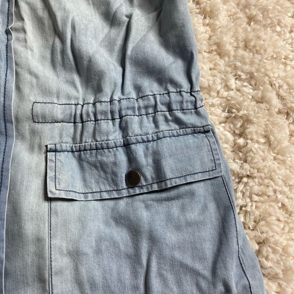 Jack Brand Chambray Zippered Vest By BB Dakota Size Small - Picture 4 of 10